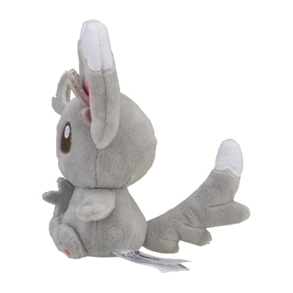 Pokedoll Minccino hotsell with blue star Japanese tag